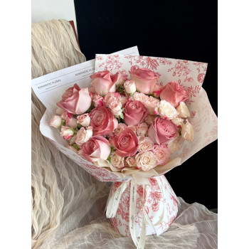 Bouquet "Charm" with roses
